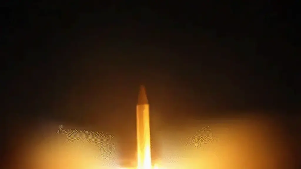 Iran tuyên bố phóng tên lửa xuyên qua 7 lớp phòng thủ của Israel